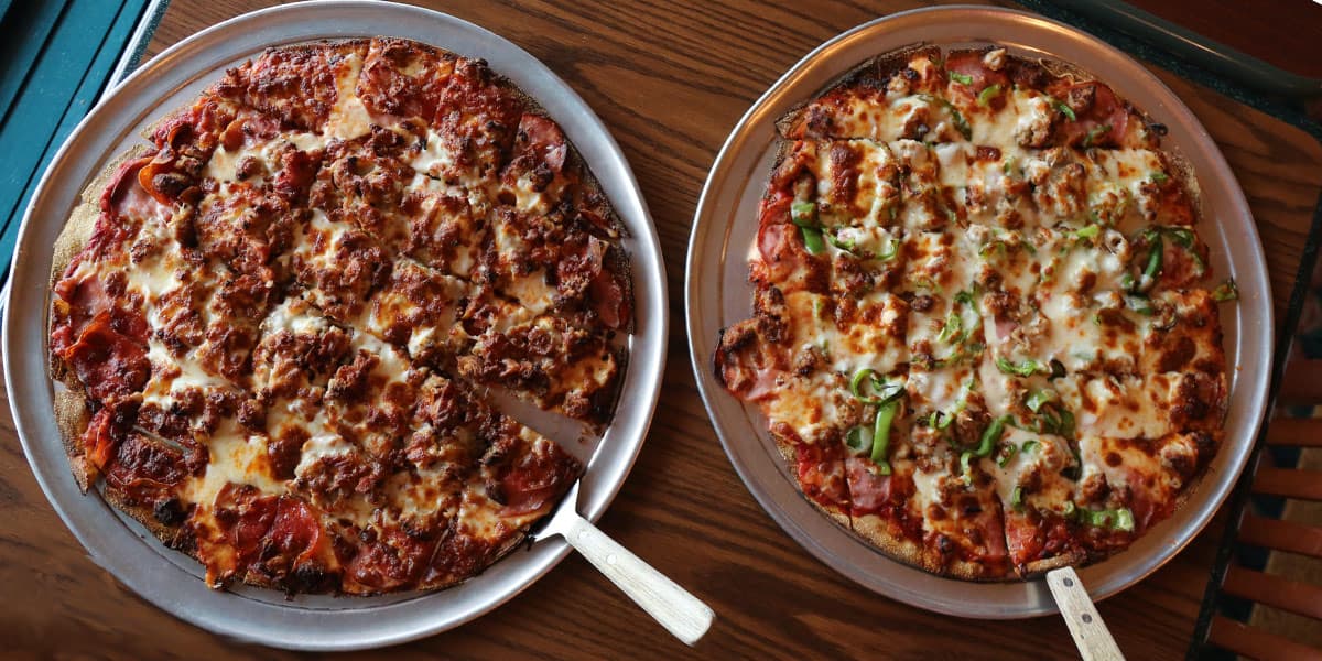 Article: Sample Northwoods favorites | Pizza options at the 19th Hole Sports Bar