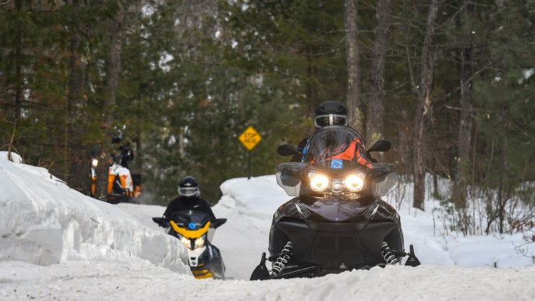 snowmobiling in vilas county wisconsin