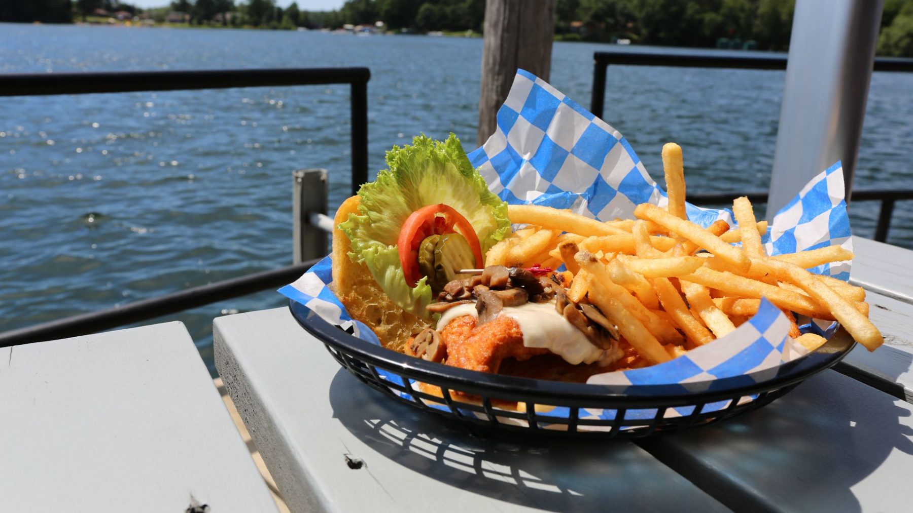 Article: The Northwoods’ best waterfront dining | Waterfront Dining