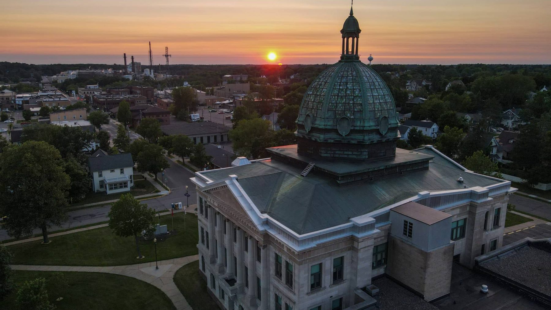 Article: See what’s happening around the state with these webcams | aerial view of Oneida County Courthouse in Rhinelander Wisconsin